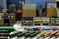 ミャクミャクラッピングの列車。すぐに売り切れてもう手に入らないそうです