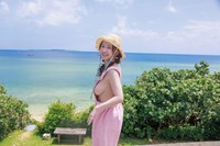 葉月ゆめさんの初の写真集「葉月ゆめファースト写真集 予知夢」（撮影：清田大介）