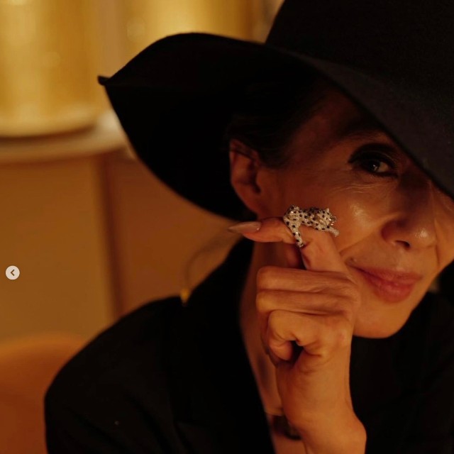 萬田久子さんのインスタグラム、2025年11月11日の投稿から