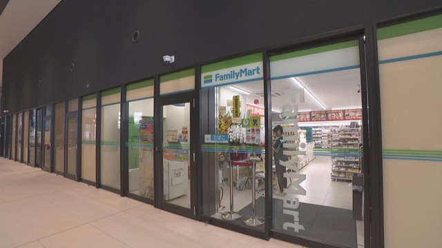 岡山市役所新庁舎1階にオープンしたファミリーマート