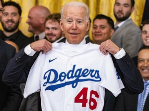 「バイデン大統領は大丈夫」高齢批判を一蹴する68歳の医師、四つの老化防止法を実践中