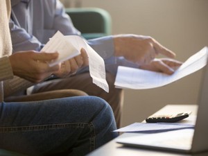 「相続税申告要否検討表」はなぜ届く？ 書き方や返送すべきケースについて解説