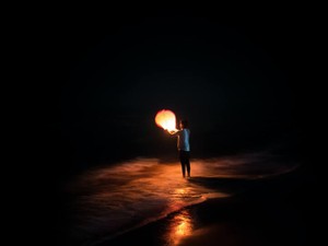 この世界で私を生かしてくれた推しは、この世から去ってしまった