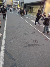 池袋の歩行者天国にちいかわが！？（ちょちょさん提供）
