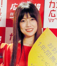 広島愛を熱弁した島谷ひとみ＝2017年