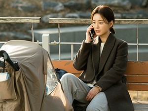 映画版「82年生まれ、キム・ジヨン」は、なぜラストに希望を描いたのか？　作家アルテイシアさんが見た原作との違い