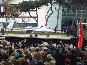 軍事ドローンで世界が注目　ロシア・ウクライナ緊張の間で、気になるトルコの立ち位置