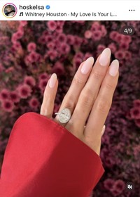 エルザ・ホスクのインスタグラム＠hoskelsaより