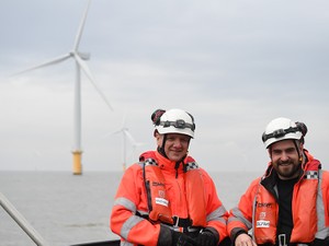 「再エネは安い」が世界の常識、なぜ日本は高いまま？　普及遅れれば企業に打撃も