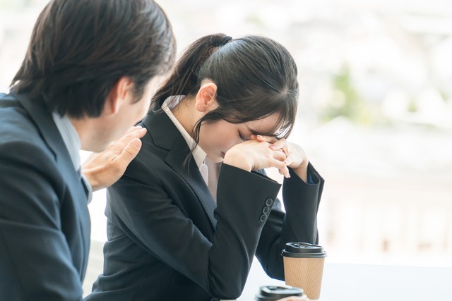 カバー社員の1割強が自身もメンタル不調で休職　※画像はイメージです（buritora/stock.adobe.com）