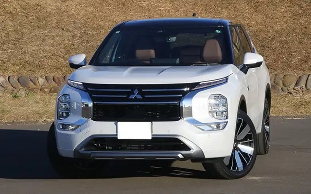 三菱「アウトランダーPHEV」（提供：norico by ガリバー）