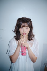 杉井みぃが登場した「B.L.T.2026年12月号」（東京ニュース通信社刊） 撮影／HIROKAZU