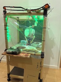 小4の息子が作った電動クレーンゲーム／ともさん（@tmk._.tr）提供