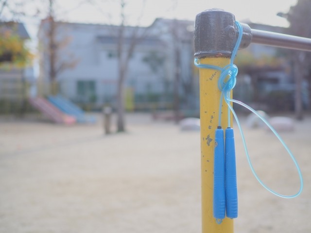 「わざとじゃないのに、できない子がいる」知ってほしいと訴える発達障害のある子を持つ母親（photoACより「Yuzora」さん撮影、イメージ画像）
