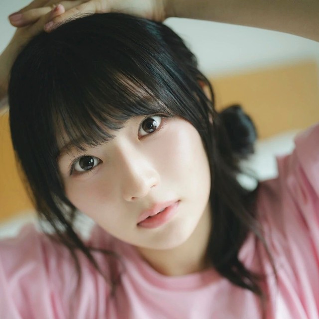 『青木陽菜フォトブック Nostalgia』先行カット（撮影／カノウリョウマ）