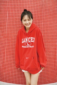 STU48・中村舞 1st写真集「嫌いの反対」（宝島社）デジタル版より