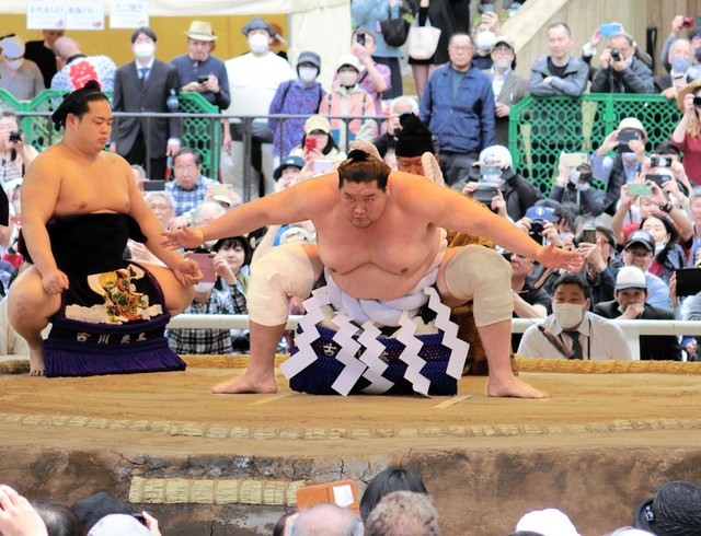 照ノ富士の横綱土俵入り