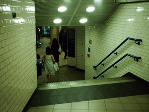 奨学金のために風俗店でバイト。お客さんに恋をして楽しんだ結末は