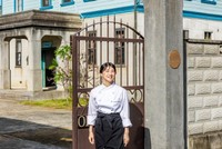 移住した徳島で自身の店を立ち上げる50歳独身女性を演じた中江有里（映画「道草キッチン」より）