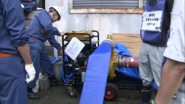 新設の可動式ポンプを使って水害対策訓練　西日本豪雨時にポンプ動かず浸水被害　岡山・高梁市