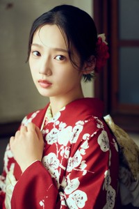 僕が見たかった青空・吉本此那「20±SWEET[トゥエンティ・スウィート] 2026　JANUARY」（東京ニュース通信社刊）撮影／神藤剛