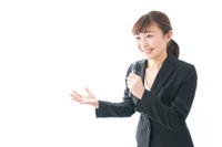 選挙カーでの活動、有権者はどこに注目している？※画像はイメージです（maroke/stock.adobe.com）
