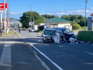 車４台が絡む事故　１人死亡１人けが　宮城・気仙沼市