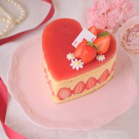 ハートのフレジェ＝「杏仁豆風」さんのX（@sweet_s_teews）より