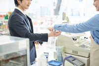 コンビニでつかう平均金額が最も多い都道府県は？　※画像はイメージです（one/stock.adobe.com）