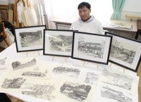 岩崎さんがこれまでに仕上げた「総社百景」のペン画