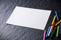 先生からは「明るい色」を勧められたけど...※画像はイメージです／（taa22/stock.adobe.com）