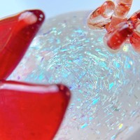 「宇宙を宿すガラスのウミウシ」（温井ガラス工房さんツイッターより）