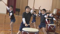 和太鼓を授業に取り入れている2小学校が交流　初めて対面で演奏披露「違う迫力があってすごかった」　香川