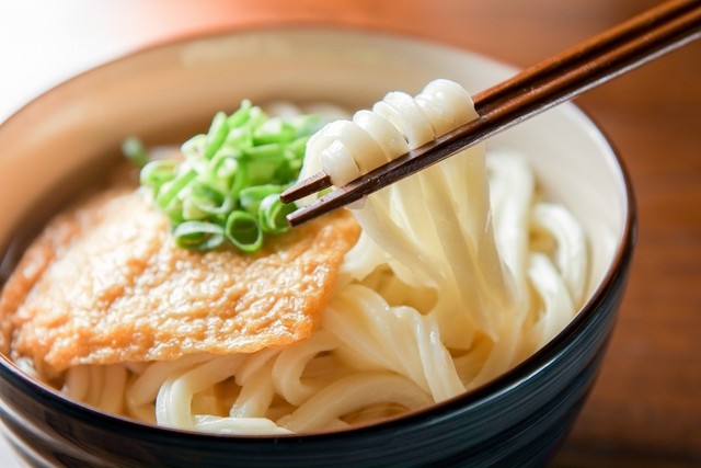 うどん　※画像はイメージです（K／stock.adobe.com）