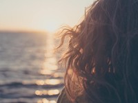 滑舌もイマイチで、声も通らない。「お姉ちゃんに似なかったのね」 が刺さった