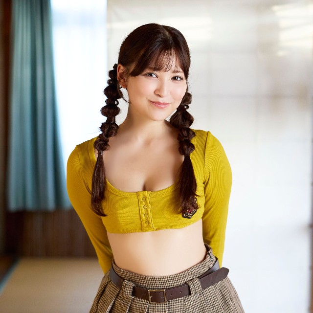 成瀬かのん2ndDVD『Petite』（エスデジタル）より