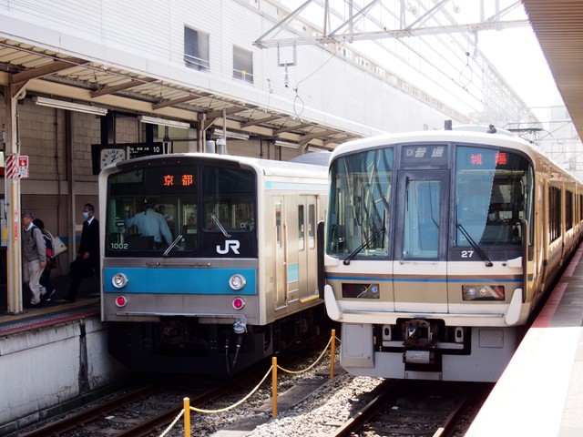 奈良線では京都～城陽間で臨時列車が運行される