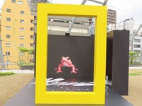 絶滅した動物がスクリーンでよみがえる「ＲＥＶＩＶＡＬ　ＺＯＯ　再生動物園」