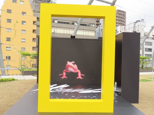 絶滅した動物がスクリーンでよみがえる「ＲＥＶＩＶＡＬ　ＺＯＯ　再生動物園」