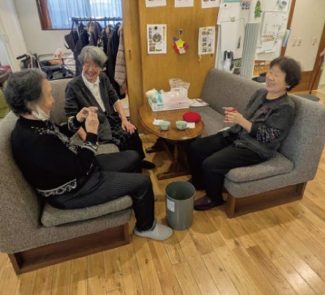 お友達とおしゃべり