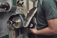 シューズのド定番・コンバース。ずっと履き続けたいですよね！