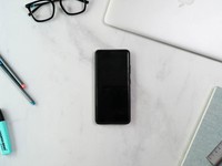 「時間がない」は言い訳だった。忘れ物をして気づいたスマホ依存の私