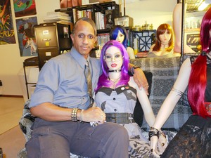 デトロイトに住むラブドールのオーナー、その「日本オタク度」がすごかった