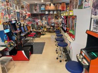 ゲーム機やニューモンローのパチンコも健在！