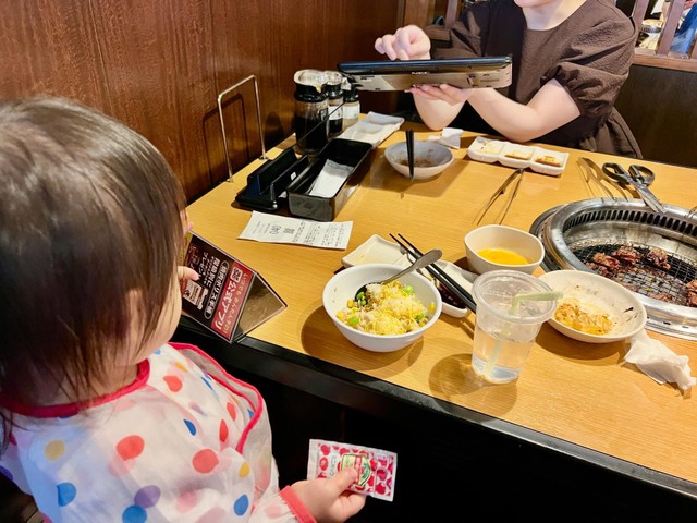 頂いた千円札で、妻の誕生日祝いの焼肉へ／コウタさん（@kota_fishing_ch）提供