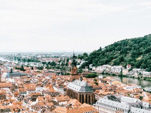 「世界には色んな人がいてこそ楽しい」旅の思い出がお守りになった