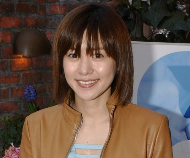 さとう珠緒＝2004年