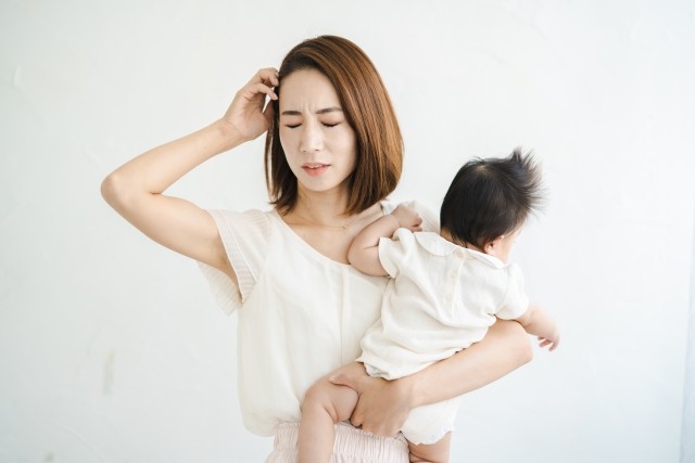 育児に疲れて愚痴の一つでも言いたい時ってありますよね？（イメージ画像）