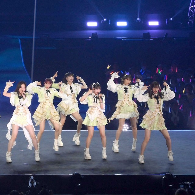 熱唱するJuice=Juice=ぴあアリーナMM