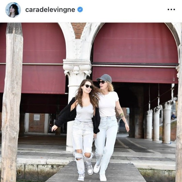 カーラ・デルヴィーニュのインスタグラム＠caradelevingneより